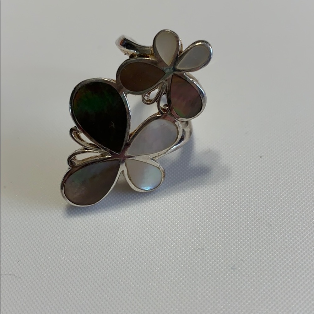 Women’s ring